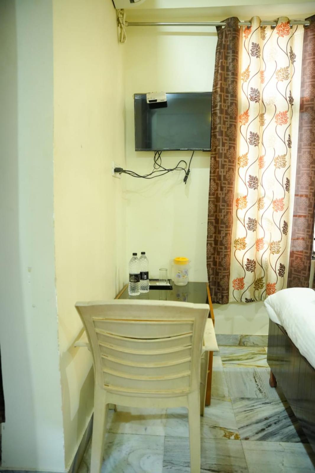 Hotel Sachidanand Shirdi Zewnętrze zdjęcie