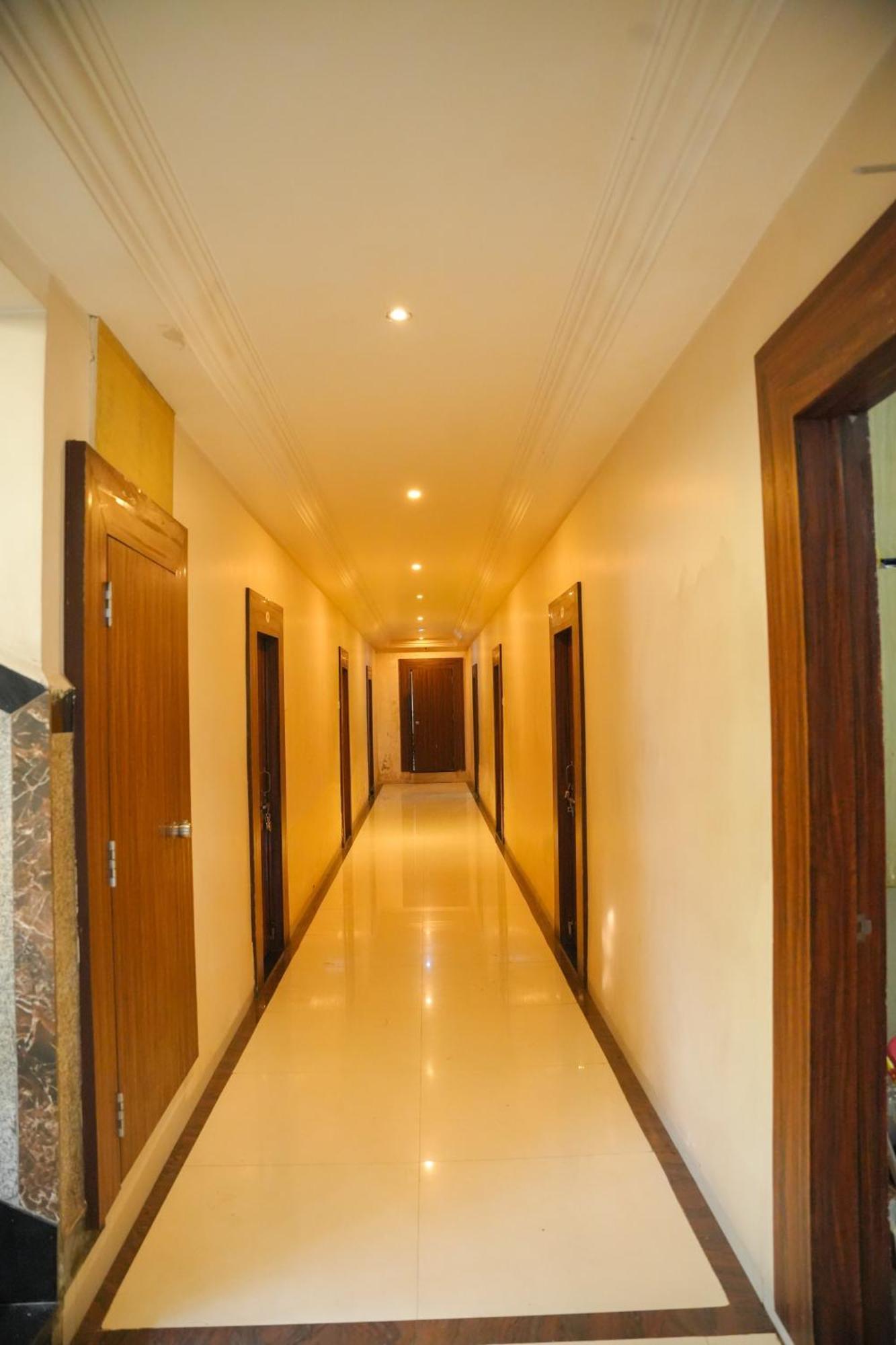 Hotel Sachidanand Shirdi Zewnętrze zdjęcie