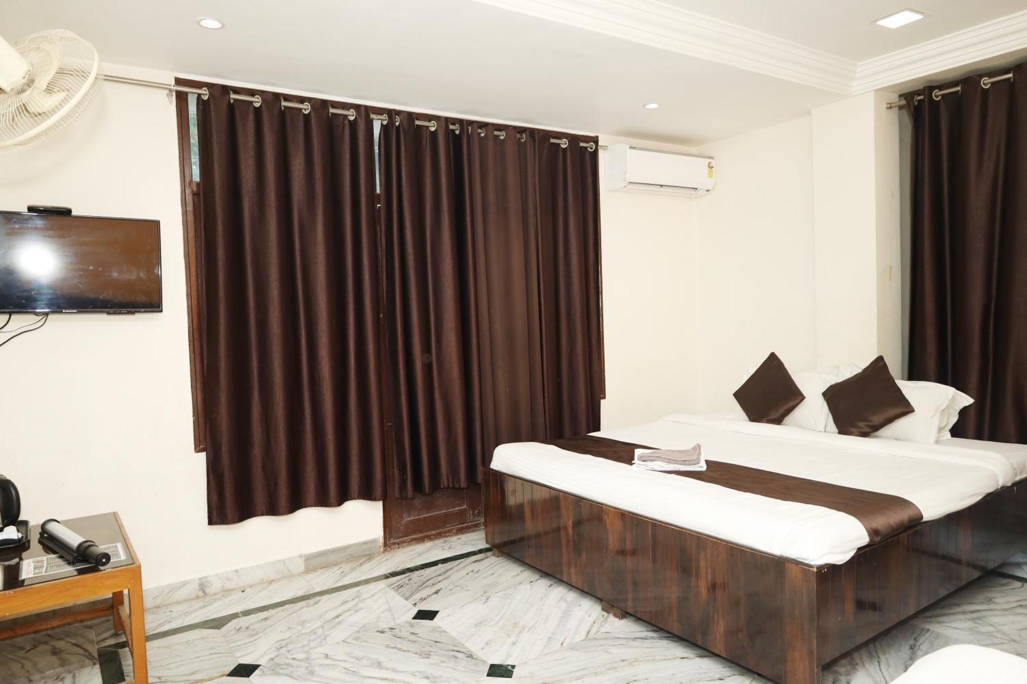 Hotel Sachidanand Shirdi Zewnętrze zdjęcie