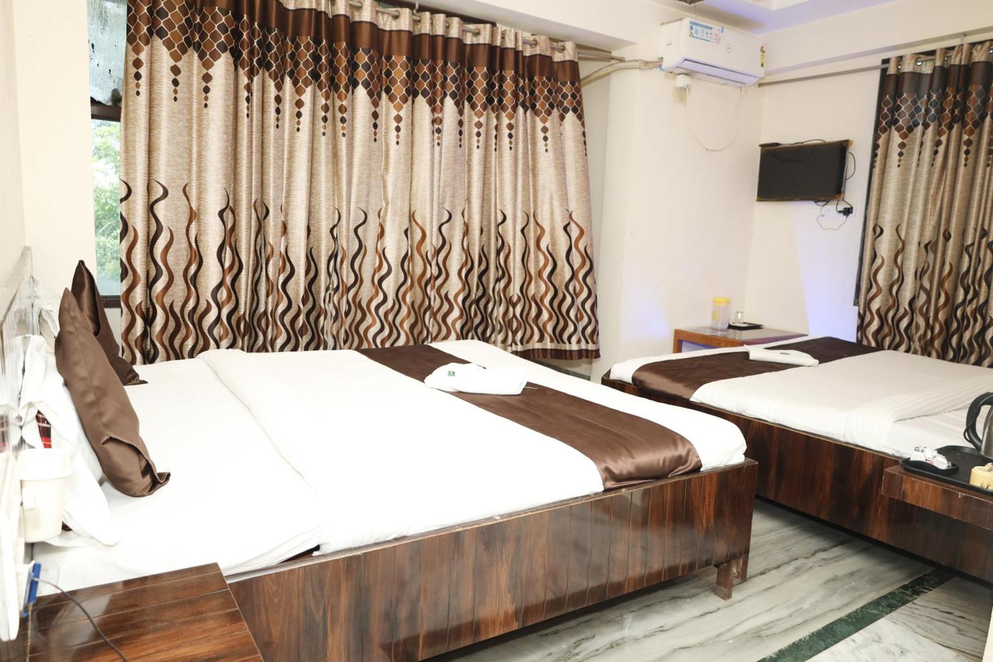 Hotel Sachidanand Shirdi Zewnętrze zdjęcie